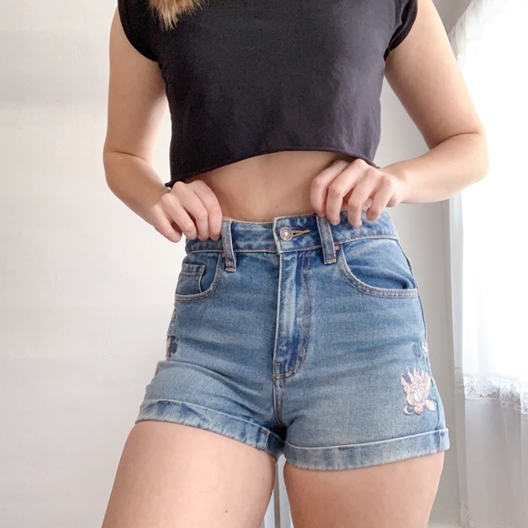 Pacsun 24 Flower Mom Jean Shorts - Picture 5 of 7